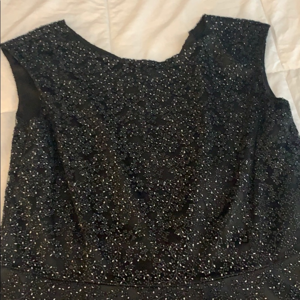 TAHARI DRESS - Picture 2 of 3